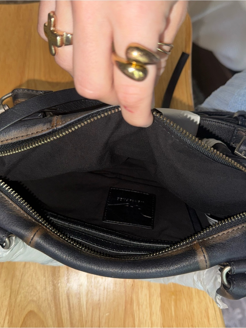 BABY EMERSON TOTE - BLACK (RARE) this color is no sold at FP ❤️ NWT - Picture 4 of 4